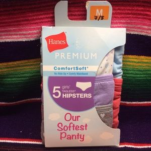 HANES PREMIUM GIRLS ‘TAGLESS HIPSTERS 5 PACK